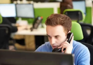 Base قصد دارد با غول های هوش مصنوعی CRM رقابت کند