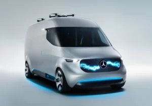 Mercedes-Benz و Matternet کامیون های خود را با قابلیت پرتاب پهپاد های تحویل بسته ارائه می دهند