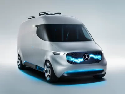 Mercedes-Benz و Matternet کامیون های خود را با قابلیت پرتاب پهپاد های تحویل بسته ارائه می دهند