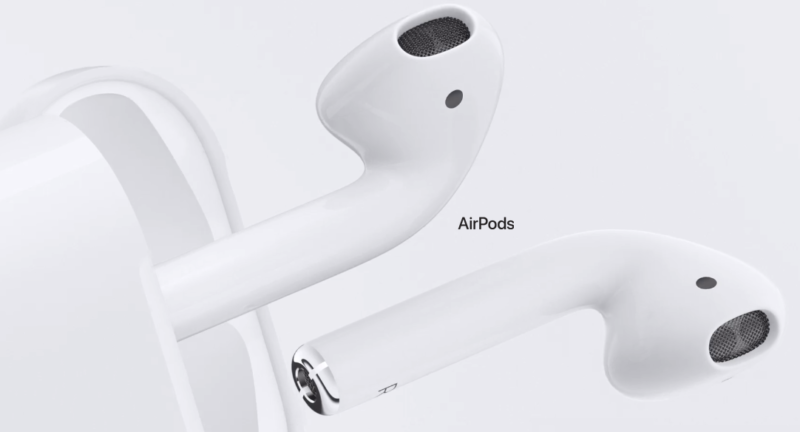 AirPods اپل، هدفون های بی سیم که اتصال بی عیب و نقص و صدای با کیفیت بالا ارائه می دهند.