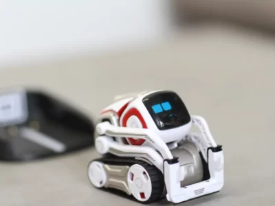 Anki Cozmo: اسباب بازی رباتیکی که این فصل تعطیلات به سرعت فروش رفت