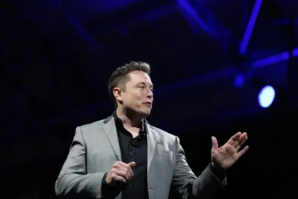 هوش مصنوعی: Elon Musk warns about AI and WW3